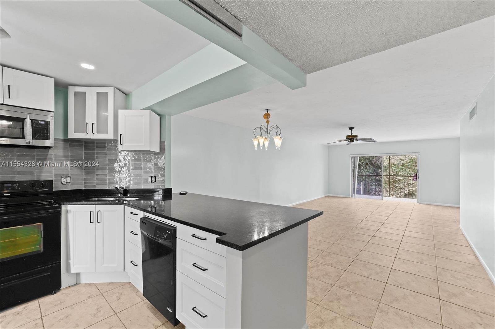 3330 Spanish Moss Ter # 402
