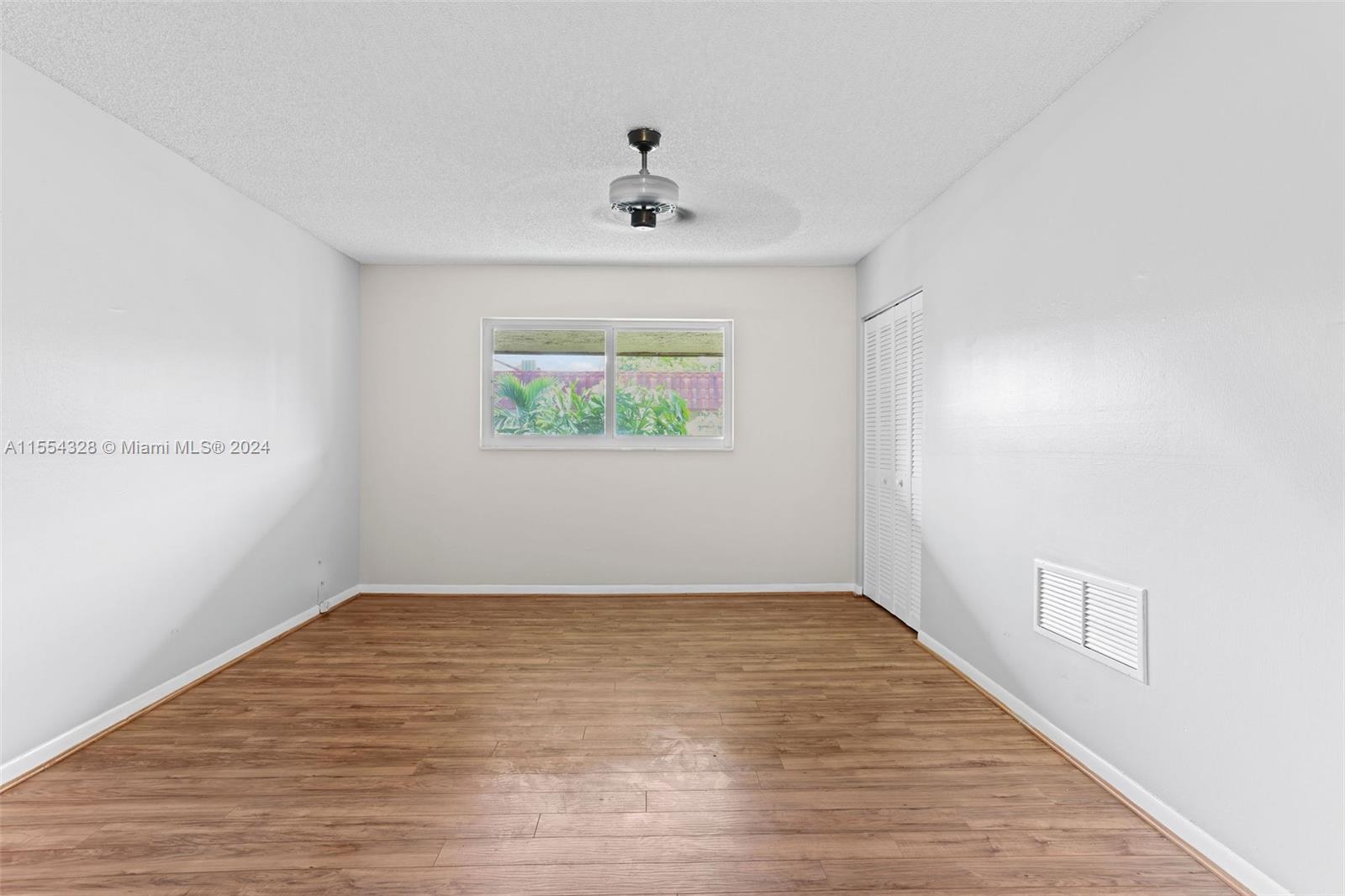 3330 Spanish Moss Ter # 402
