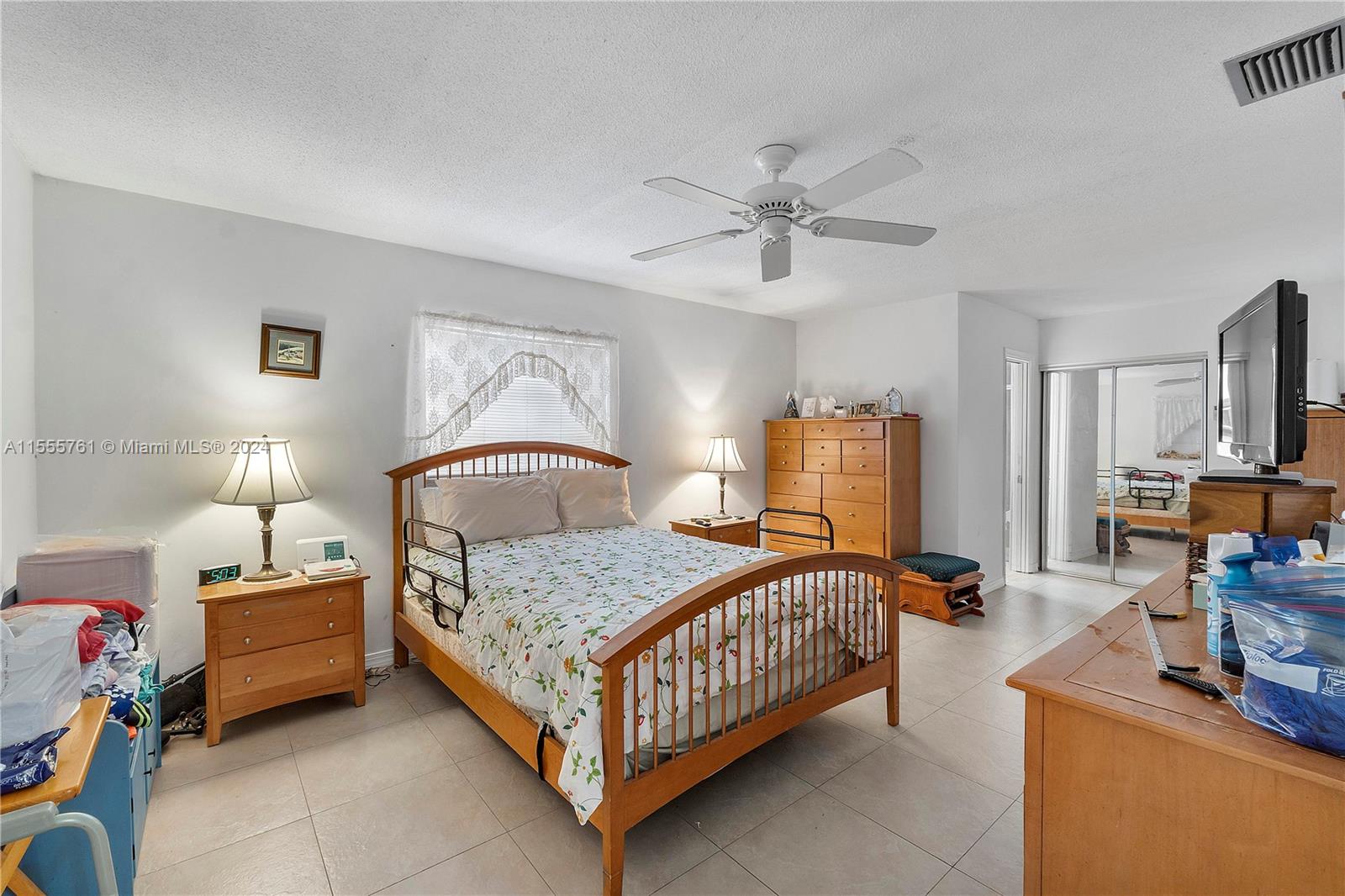 2044 NW 66th Ave