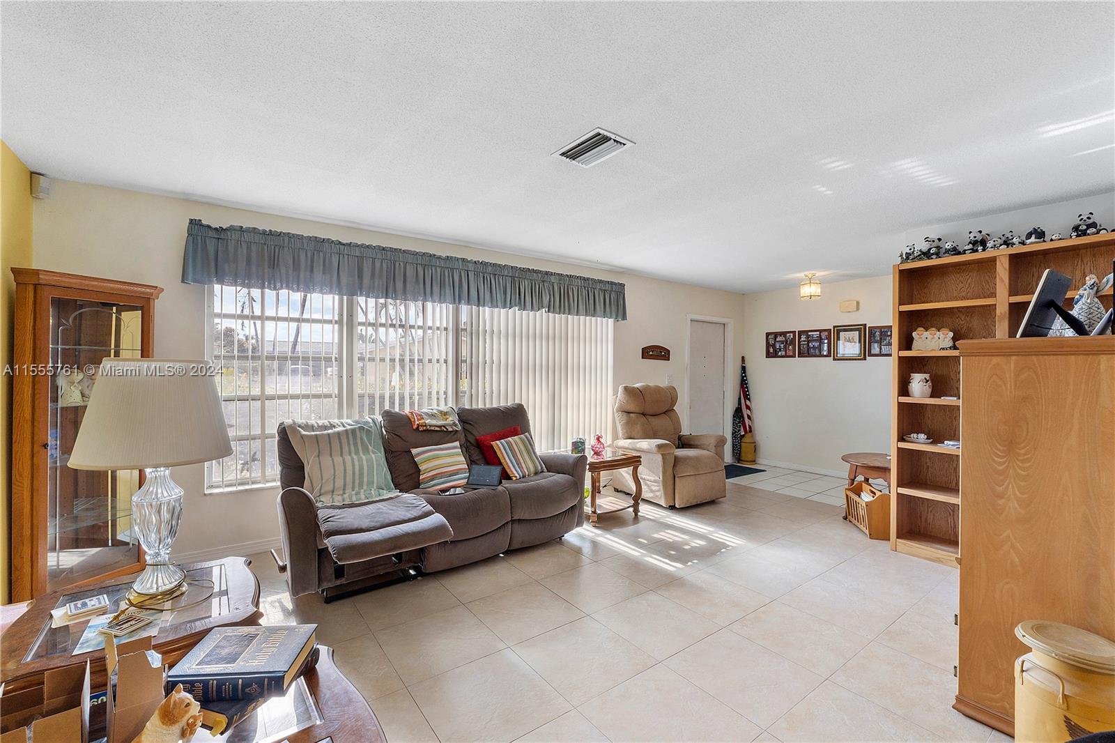 2044 NW 66th Ave