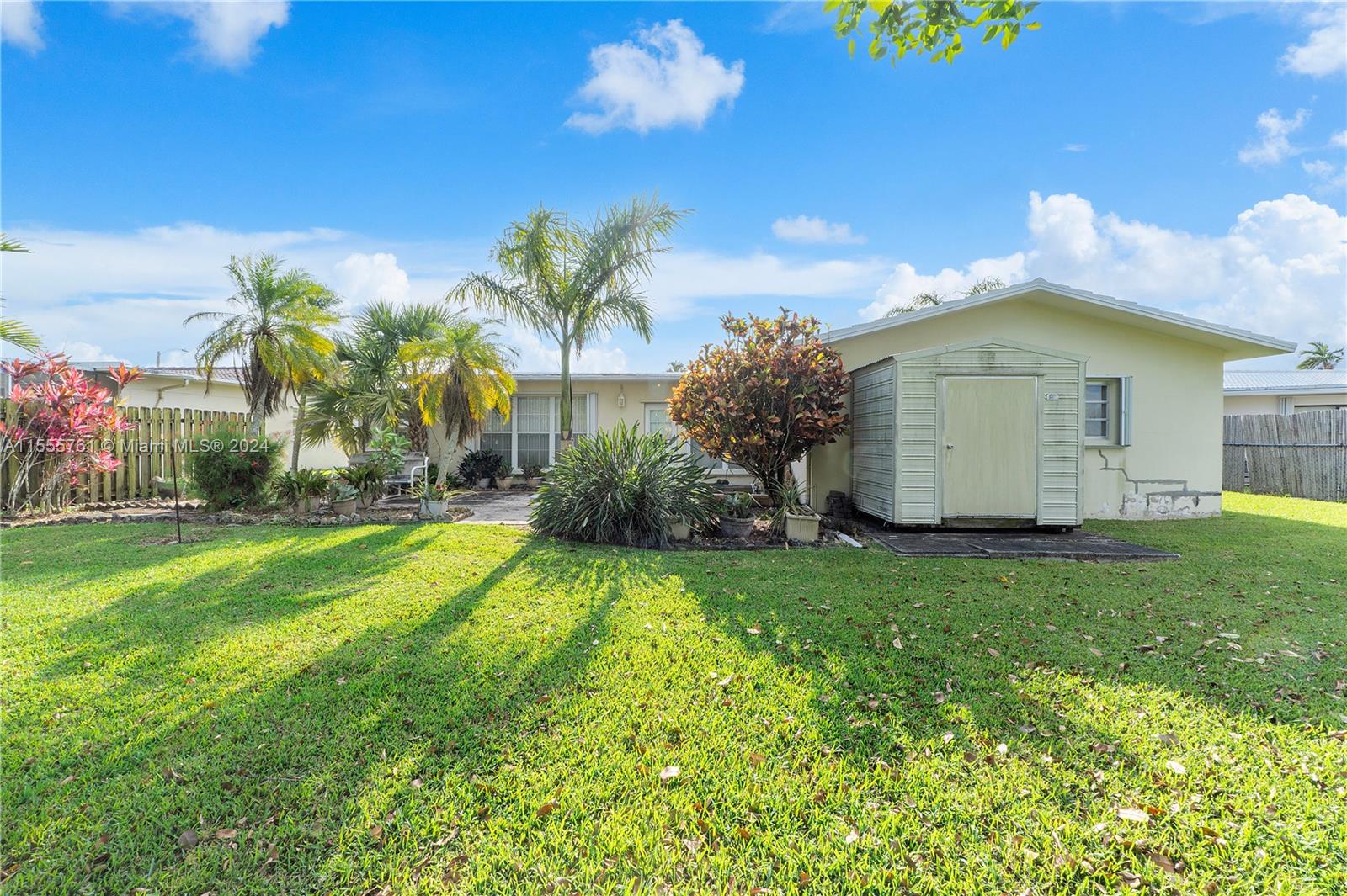 2044 NW 66th Ave