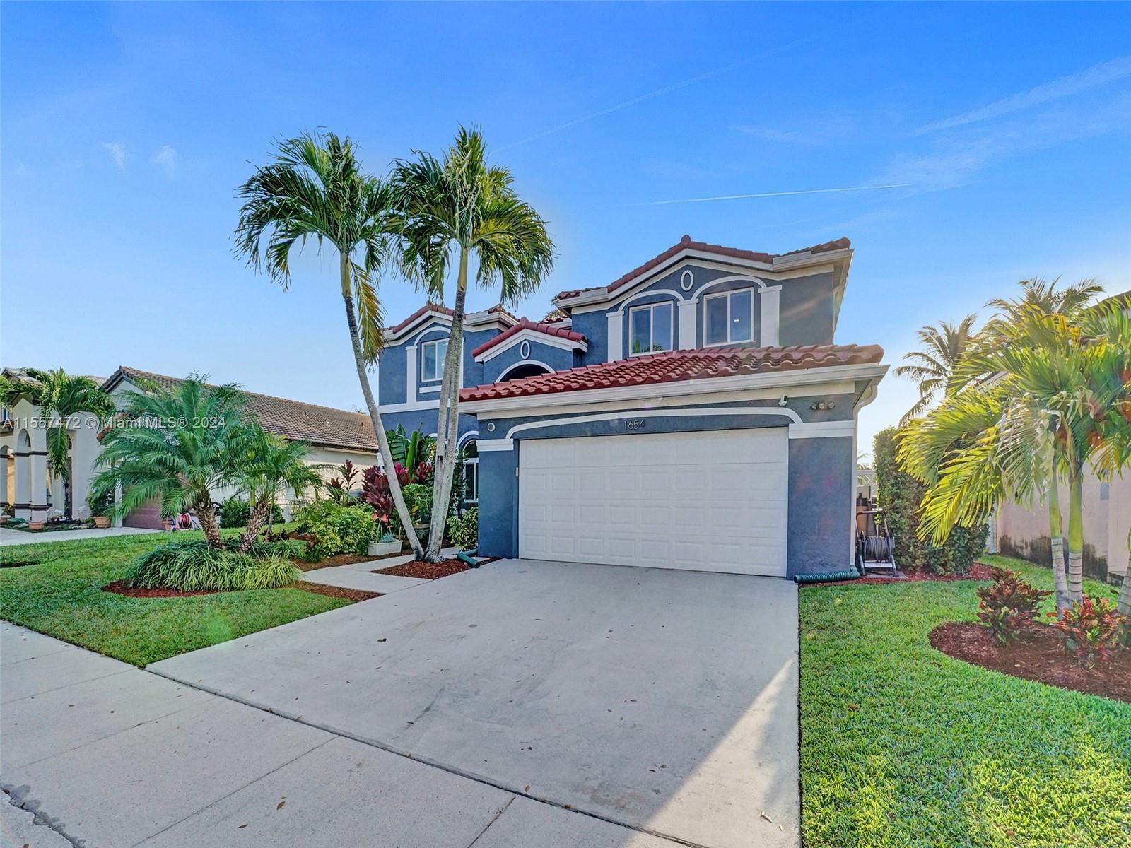 1654 E Harmony Lake Cir