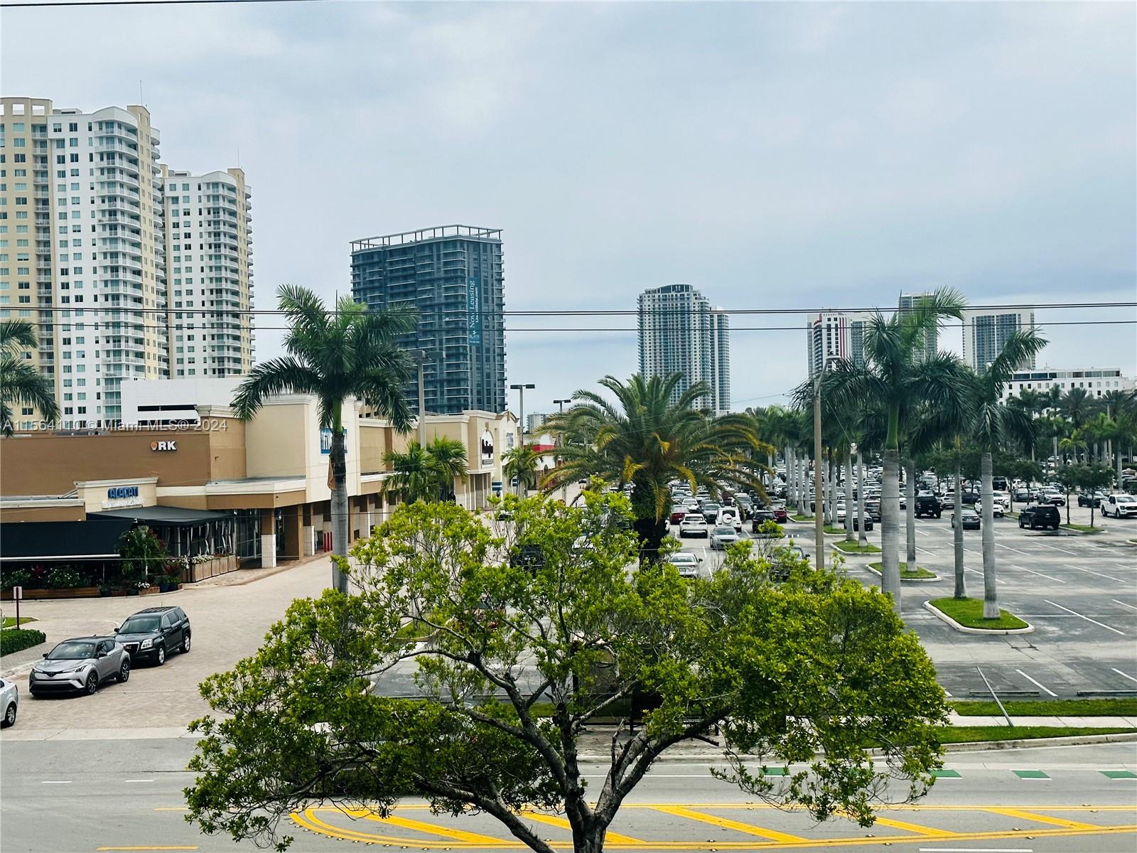 1333 E Hallandale Beach Blvd Unit: 302