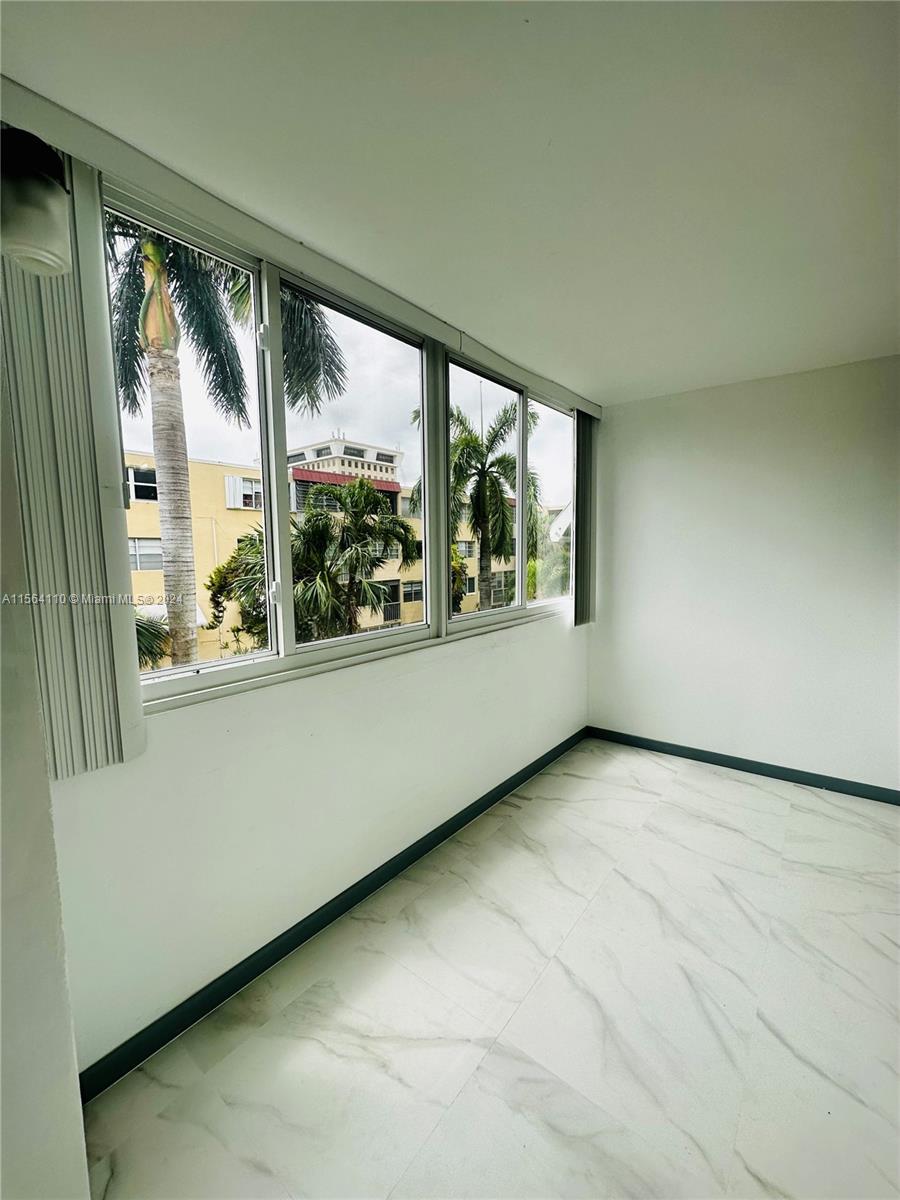 1333 E Hallandale Beach Blvd Unit: 302