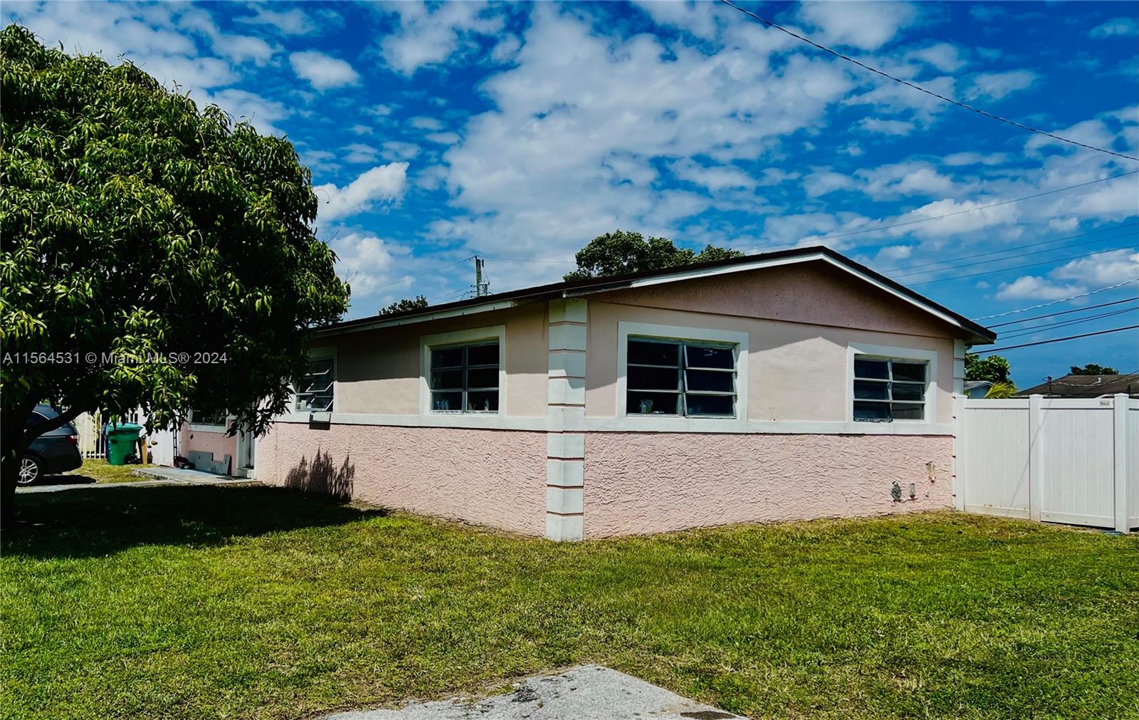 20425 NW 25th Ct