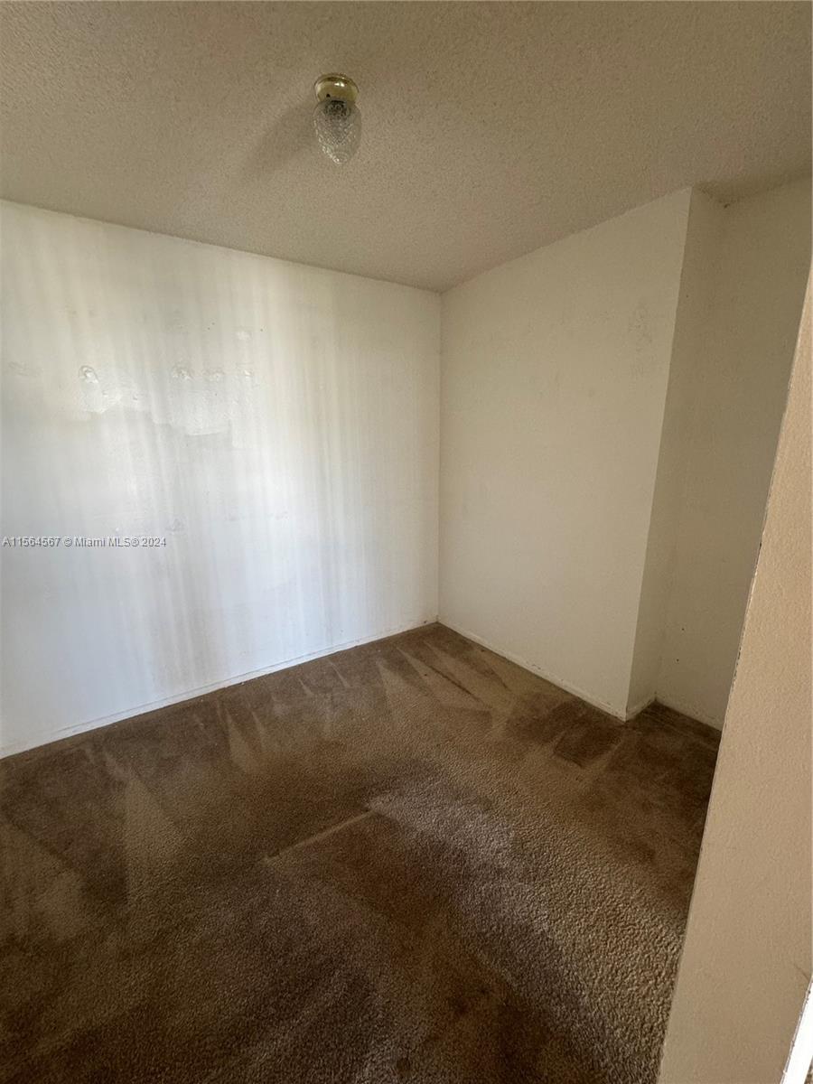 800 Parkview Dr # 519