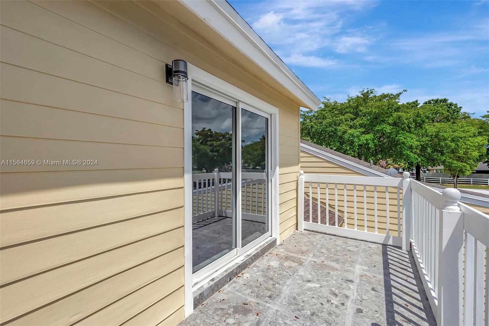 14623 SW 143rd Place Cir