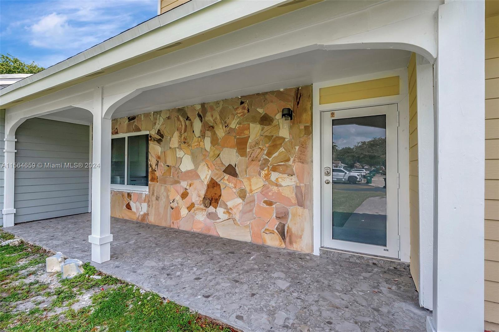14623 SW 143rd Place Cir