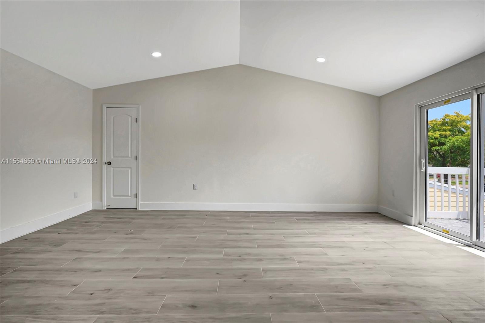14623 SW 143rd Place Cir