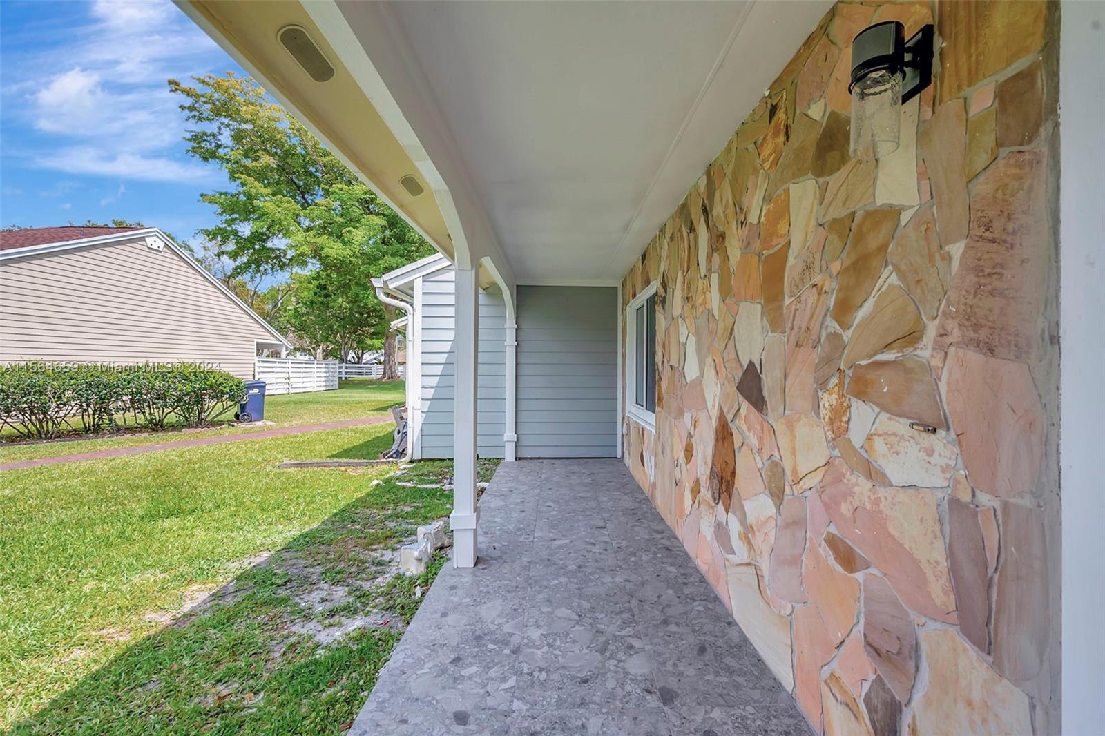 14623 SW 143rd Place Cir