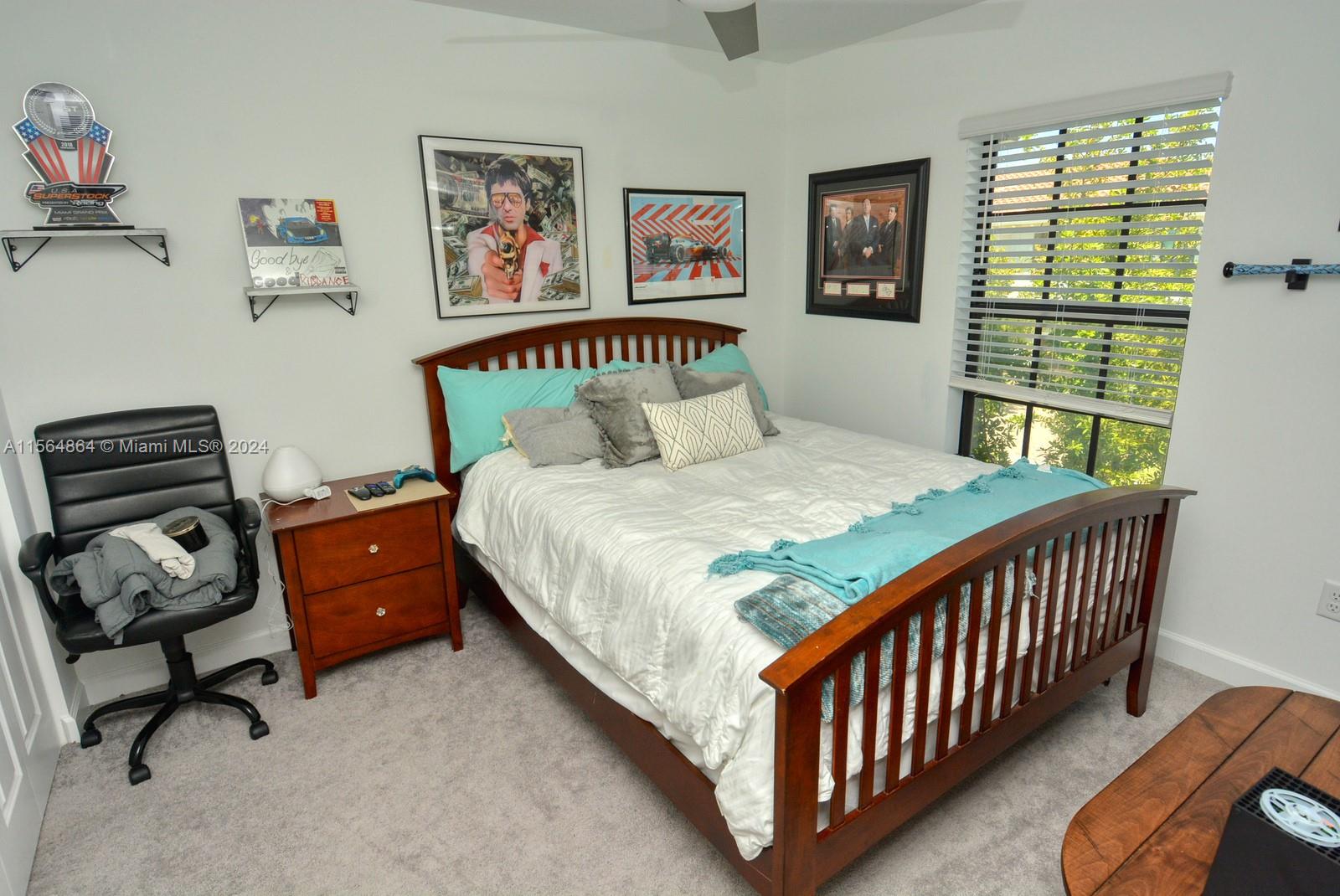 1009 Kapok Ln