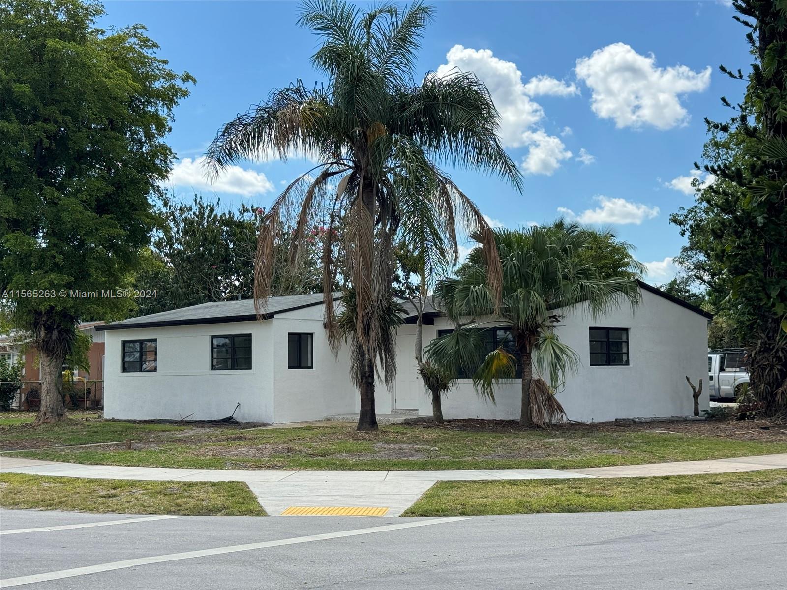 1090 NW 197th Ter