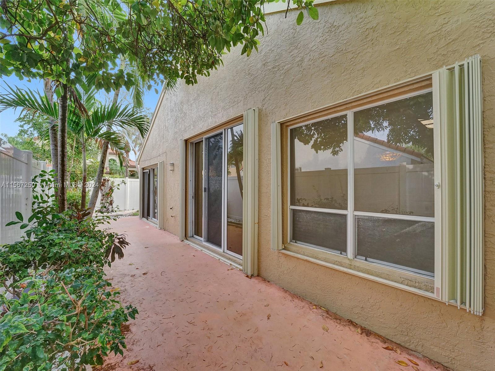 7665 NW 61st Ave # 7665