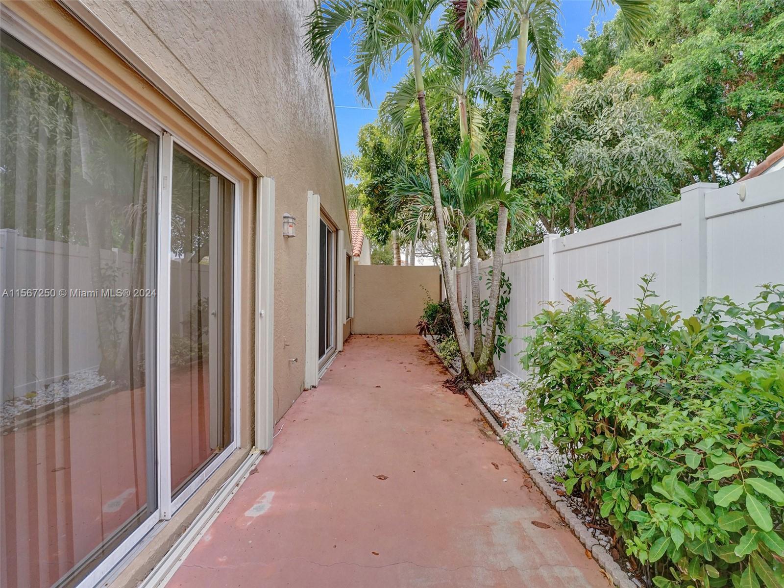 7665 NW 61st Ave # 7665