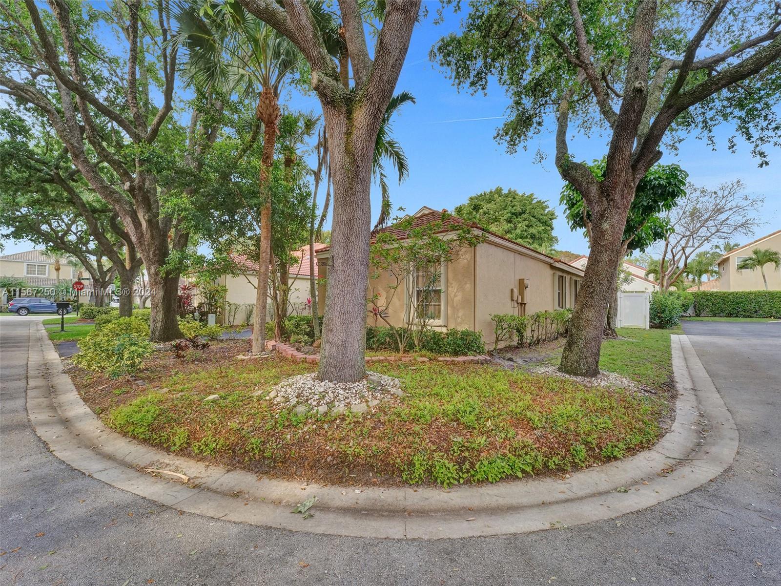 7665 NW 61st Ave # 7665