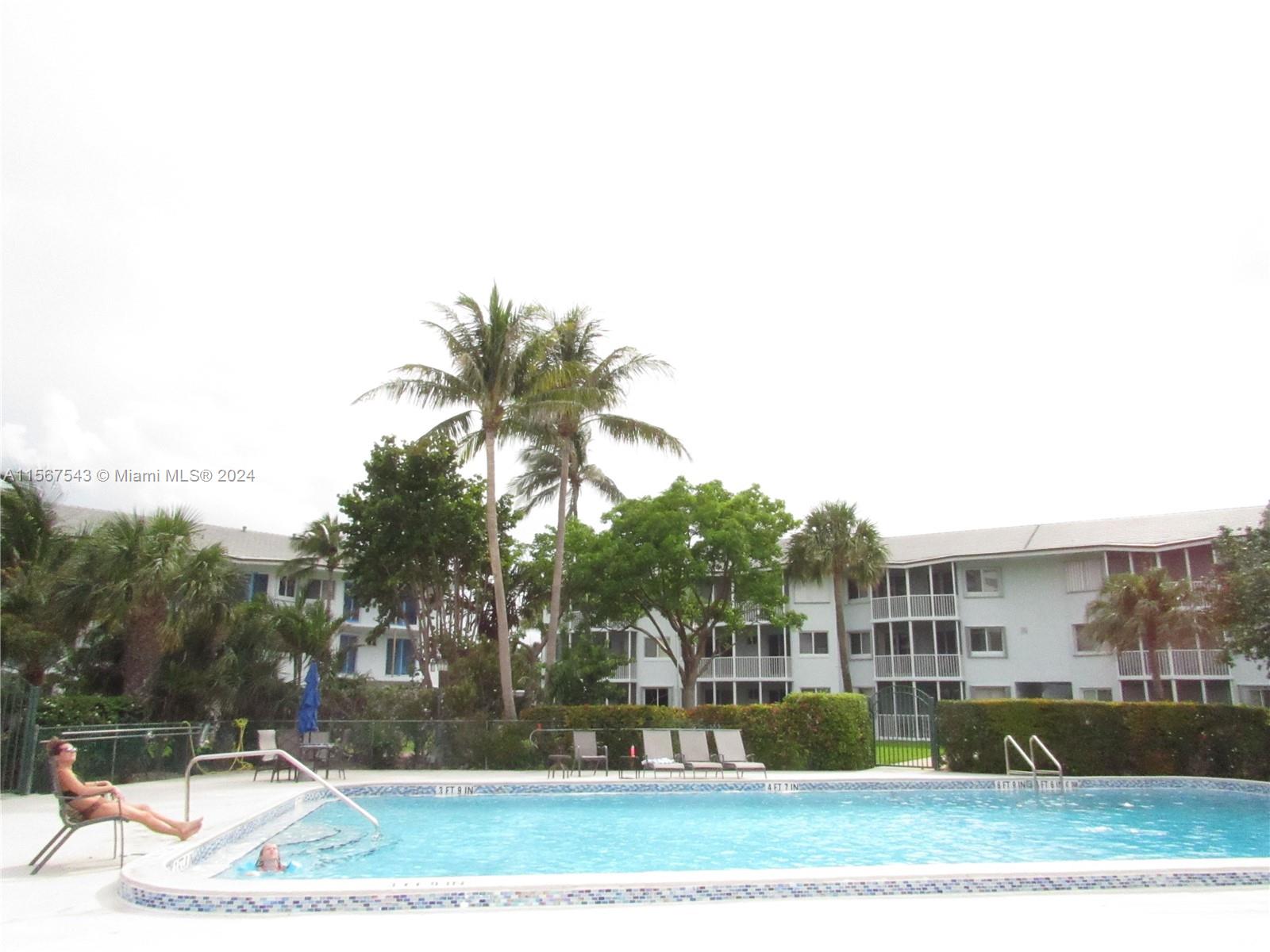 2700 Banyan Rd # 7