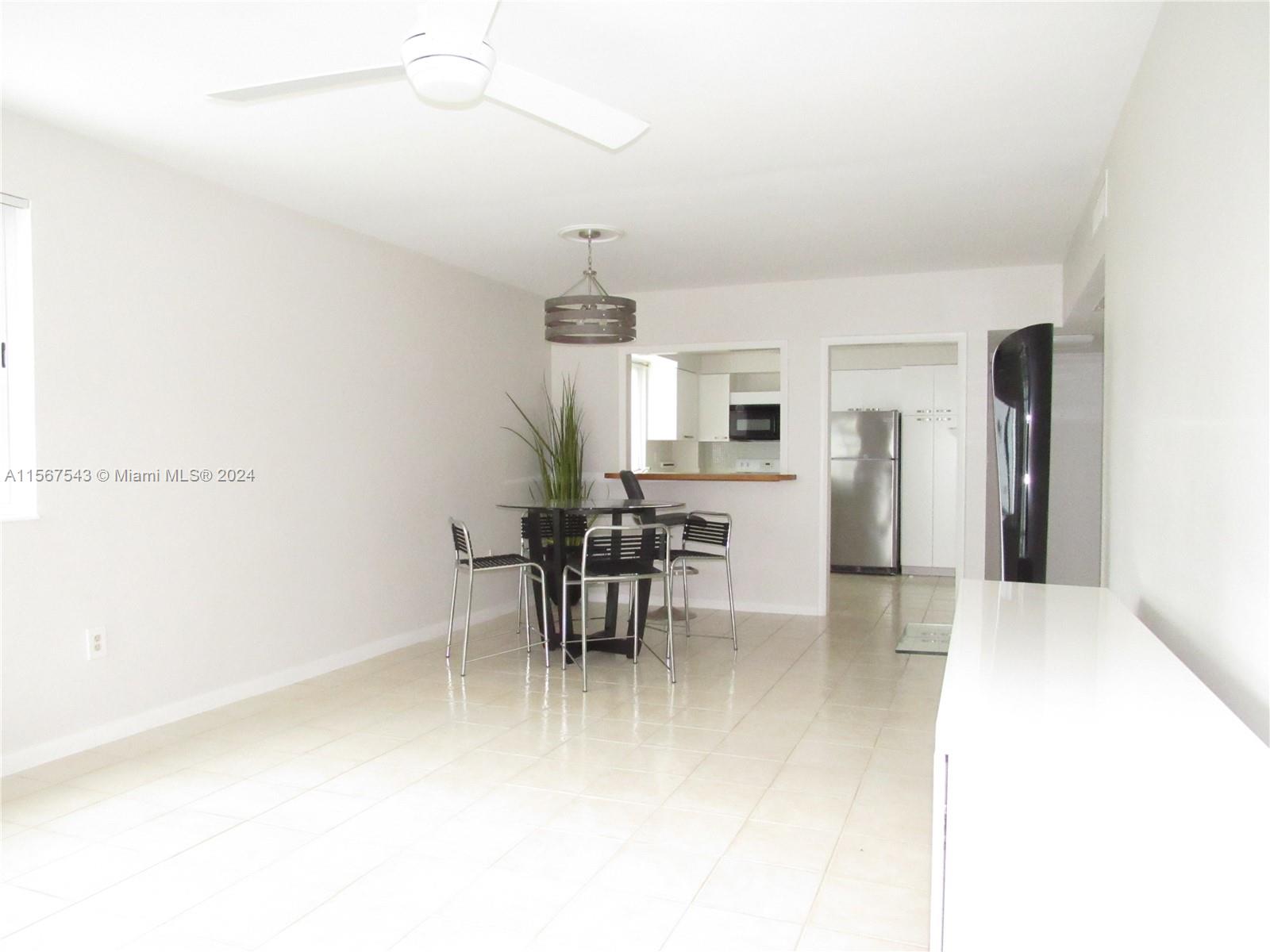 2700 Banyan Rd # 7