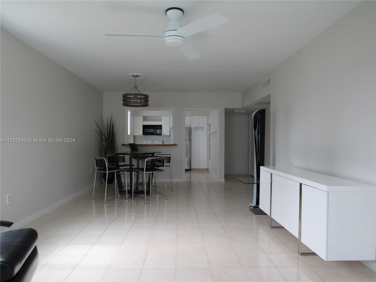 2700 Banyan Rd # 7