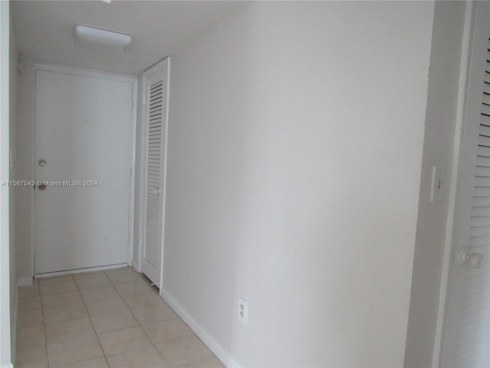 2700 Banyan Rd # 7