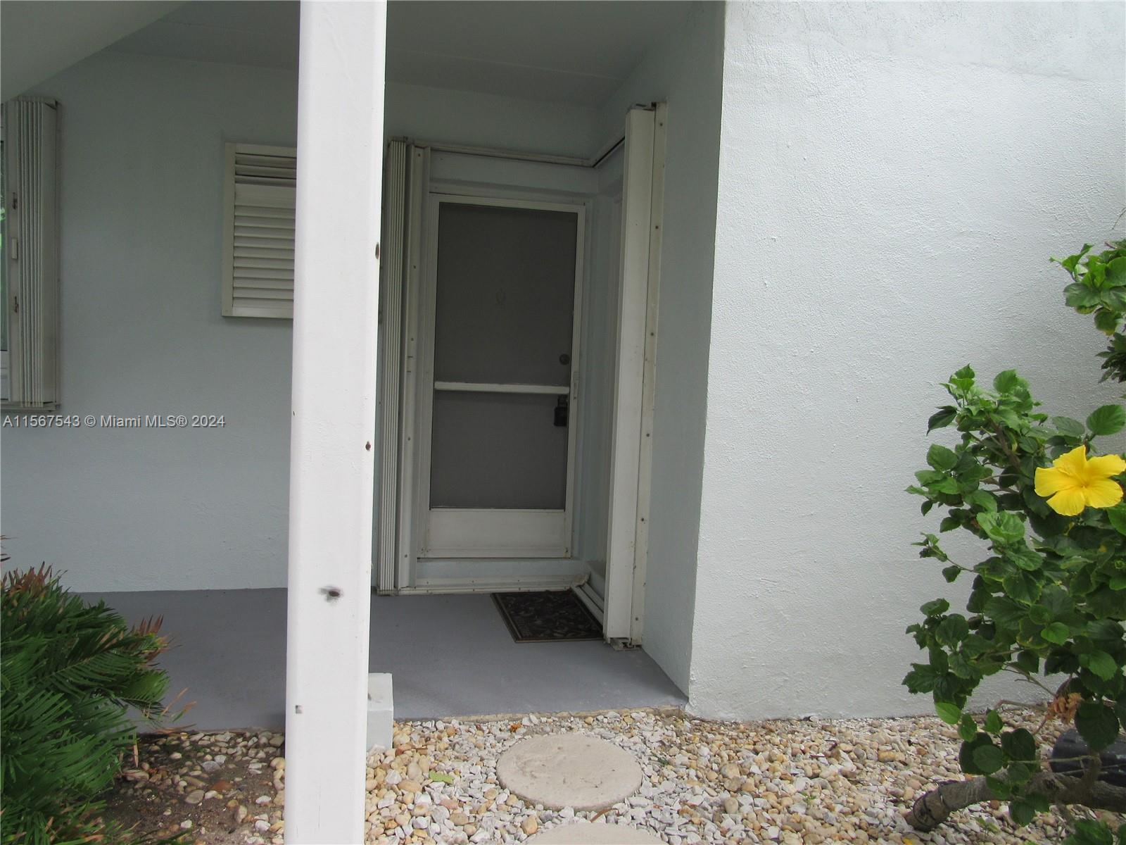 2700 Banyan Rd # 7