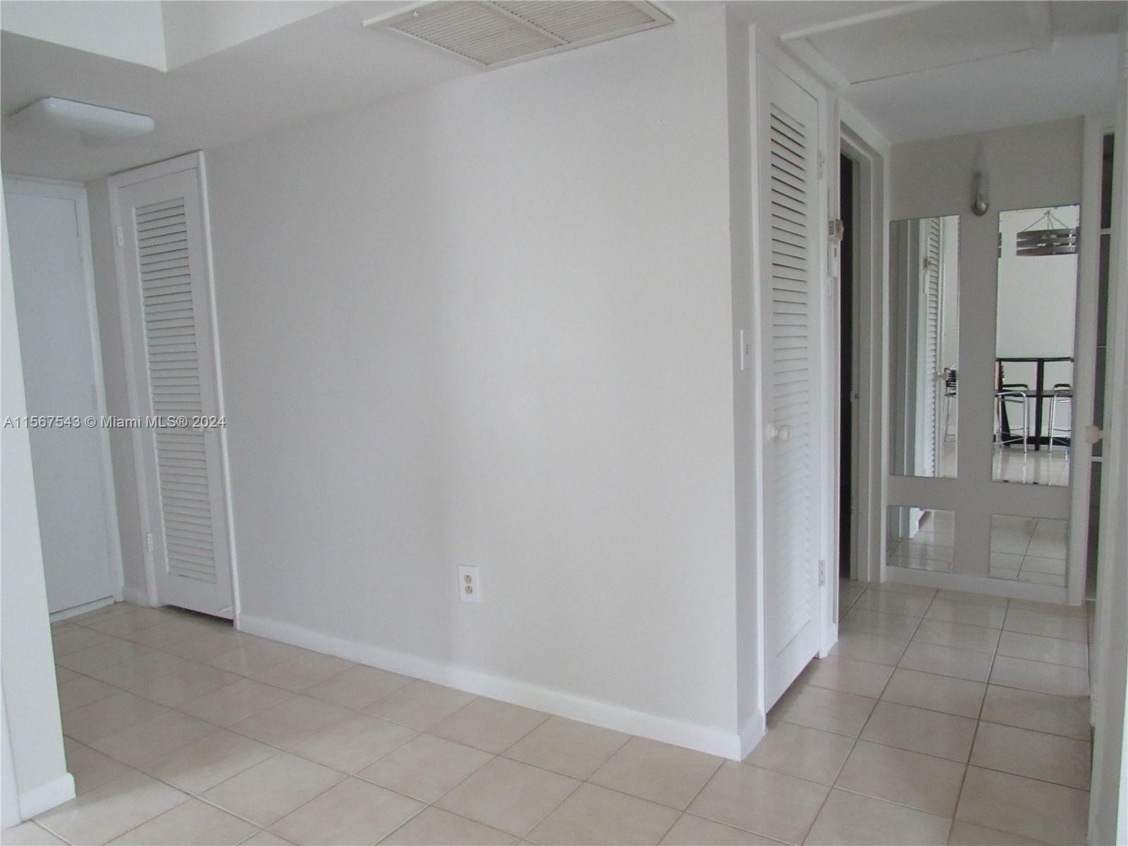2700 Banyan Rd # 7