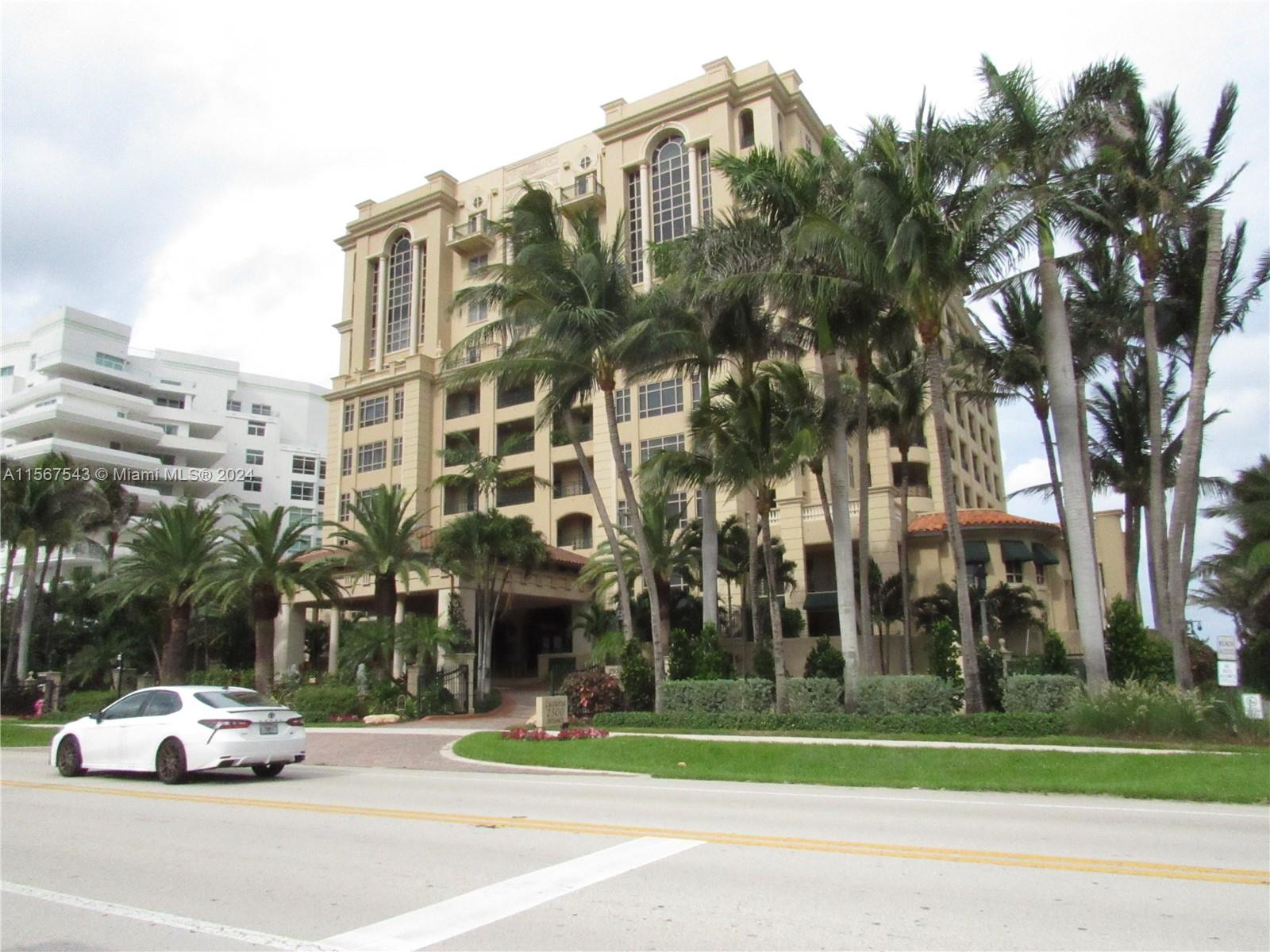 2700 Banyan Rd # 7