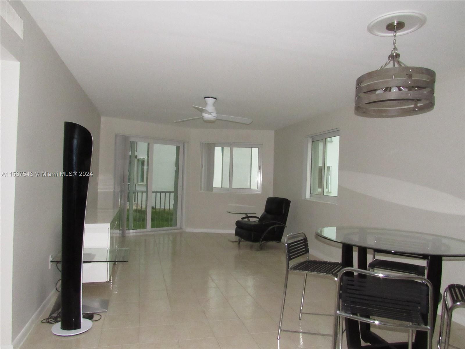 2700 Banyan Rd # 7