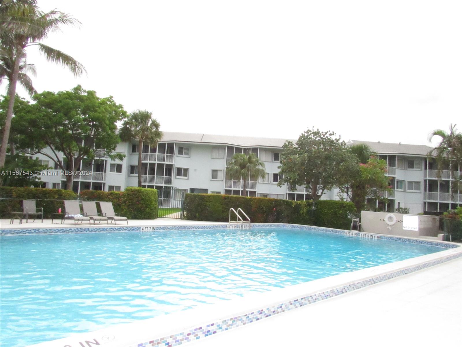 2700 Banyan Rd # 7