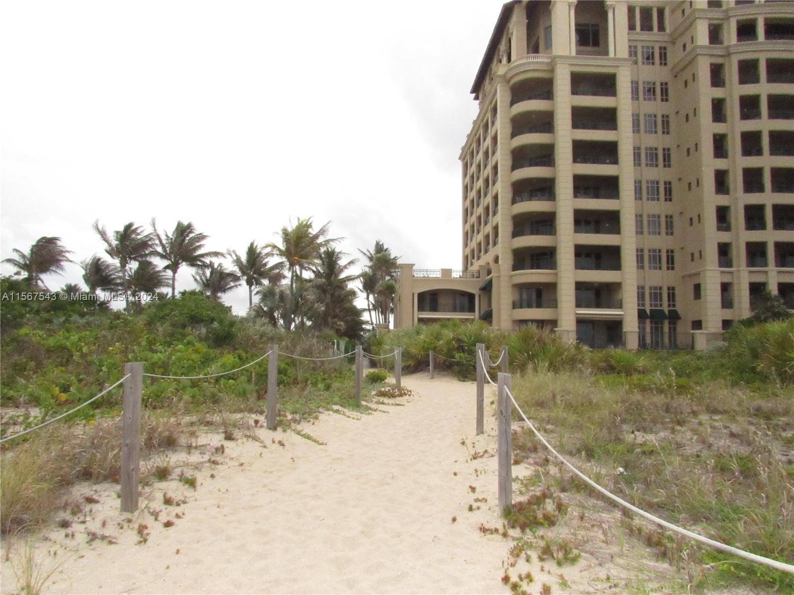 2700 Banyan Rd # 7