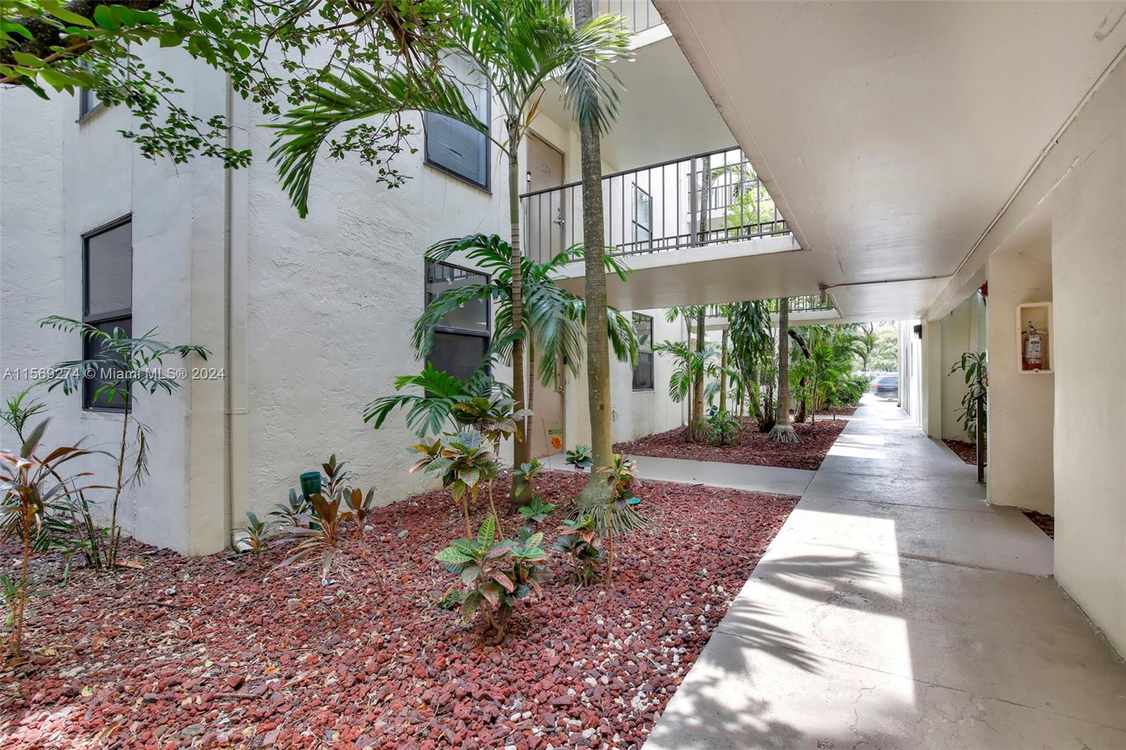 20381 NE 30th Ave # 7 Unit: 124-7