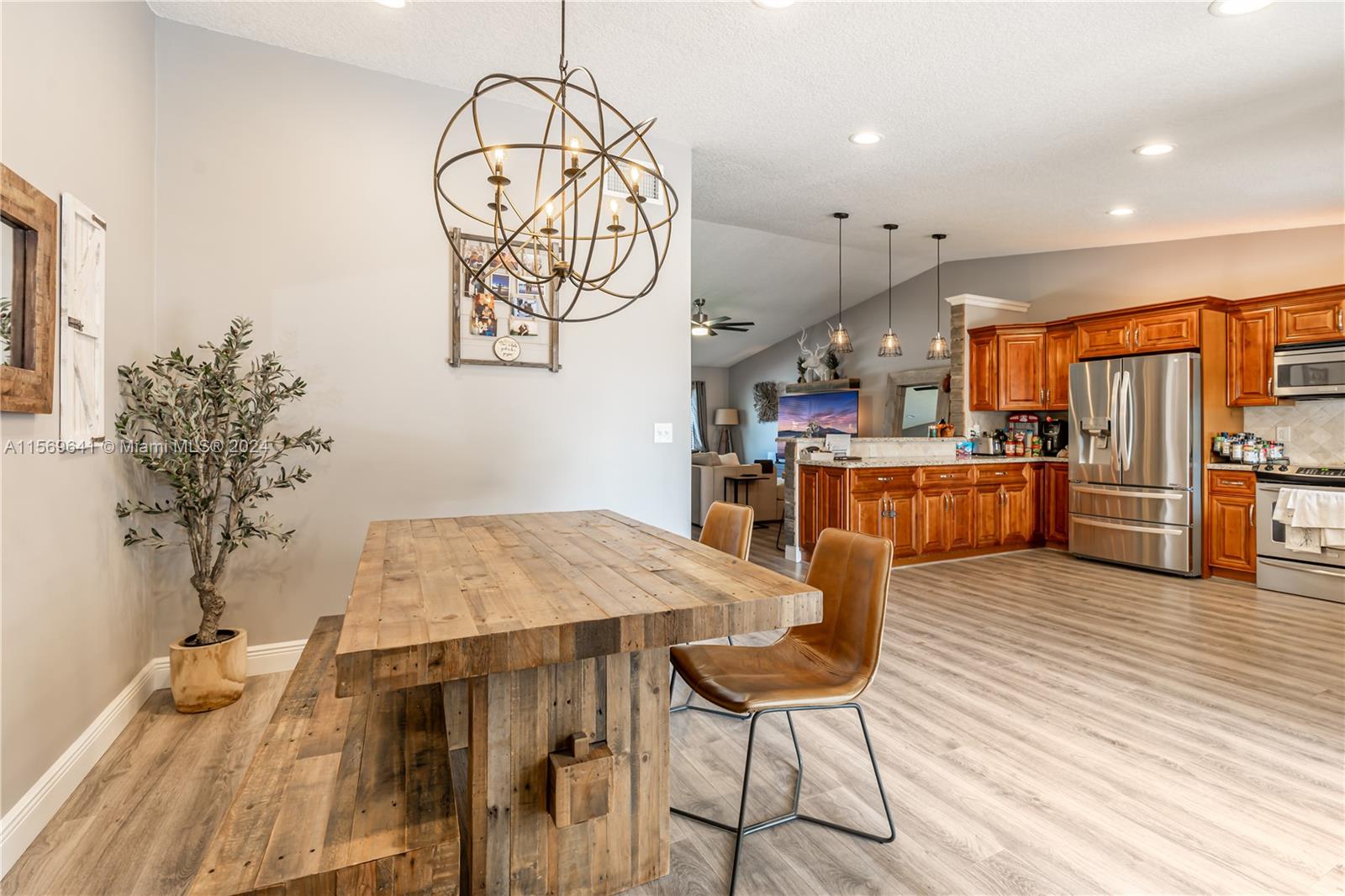 2735 NW 92nd Ave