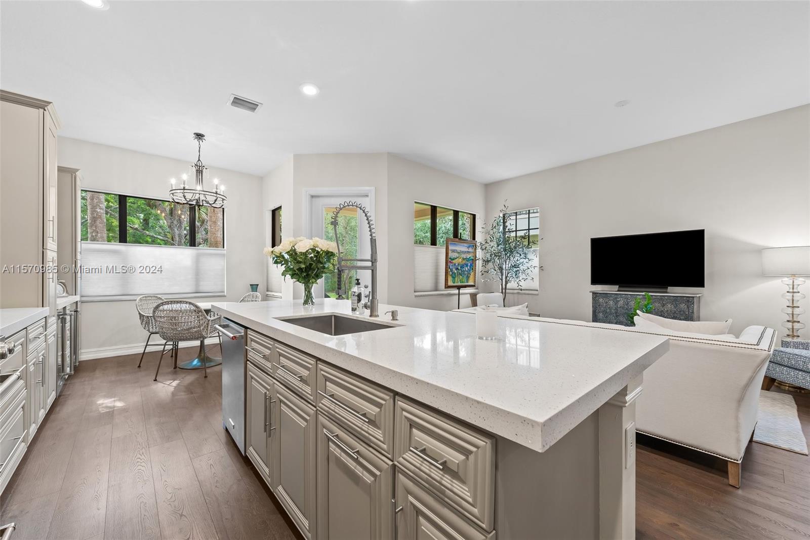 125 SW 127th Ter