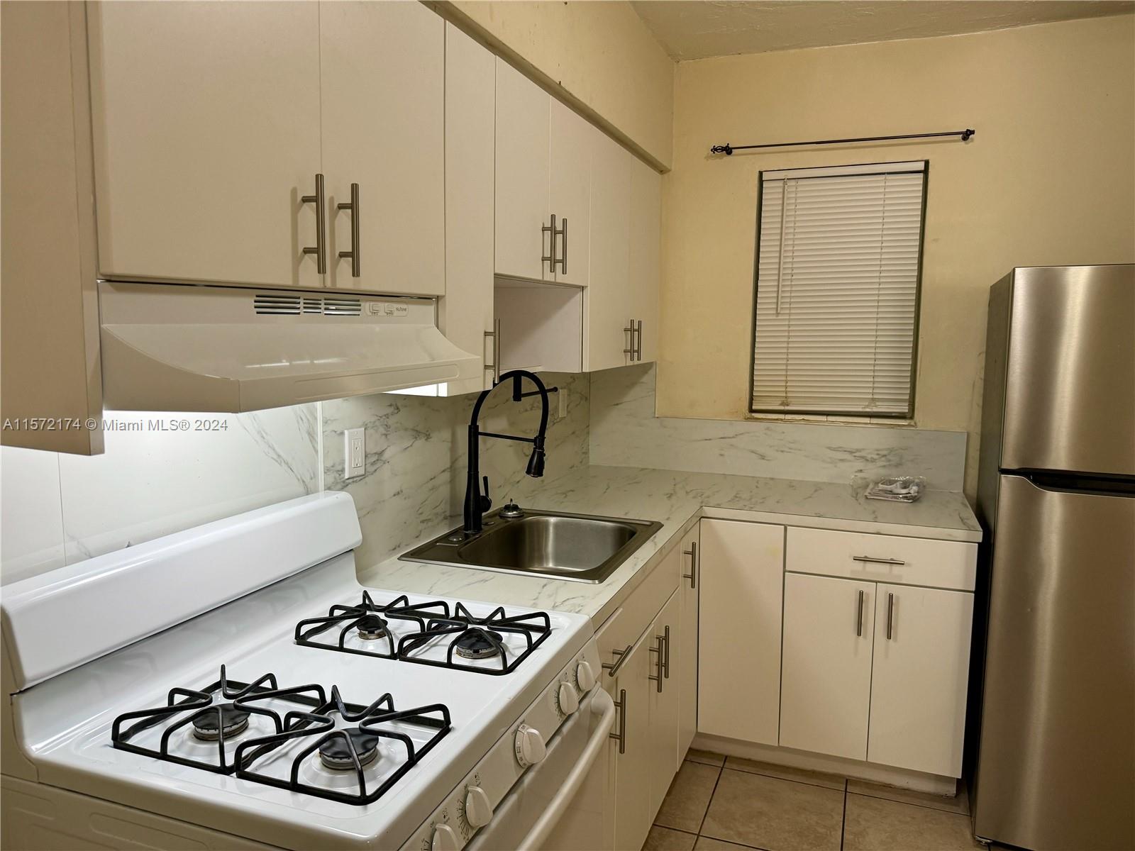 4250 SW 67th Ave # 6