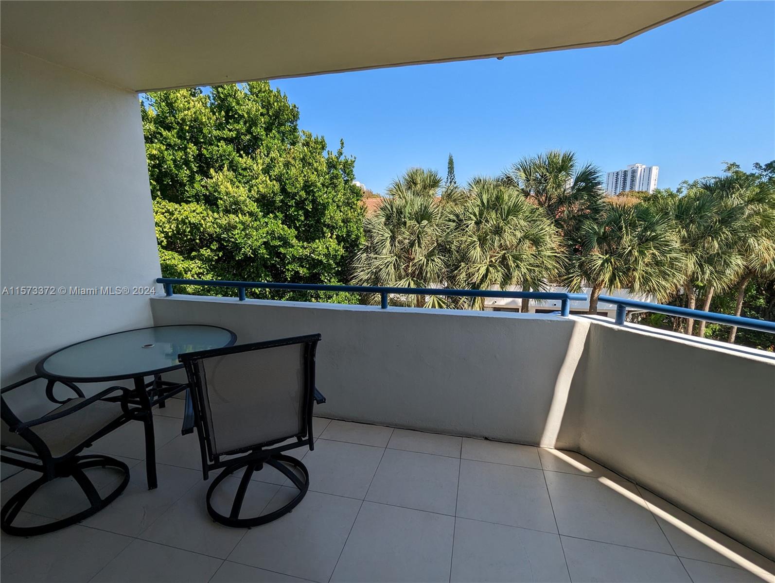 21085 NE 34th Ave # 1 Unit: 305-1