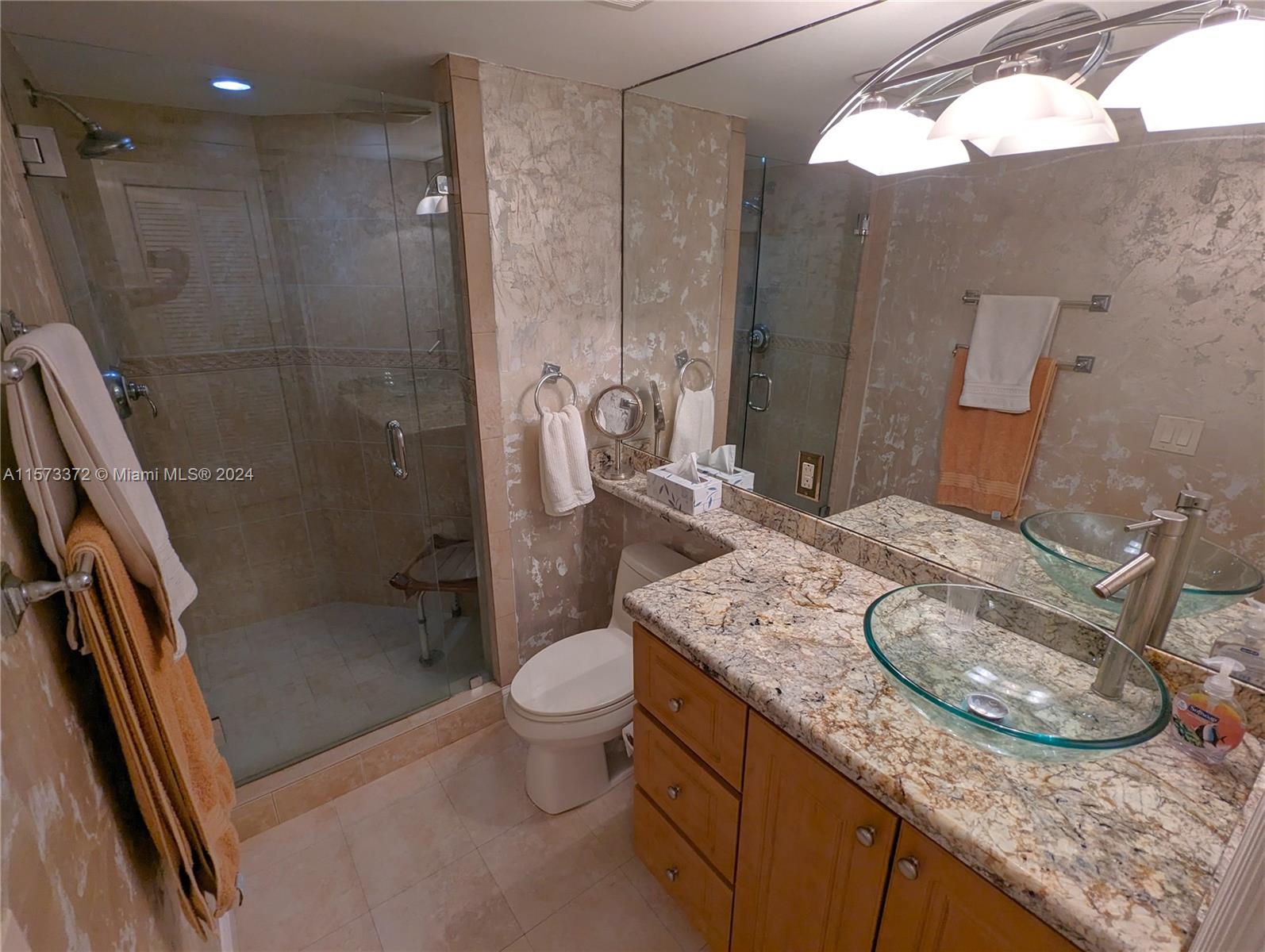 21085 NE 34th Ave # 1 Unit: 305-1