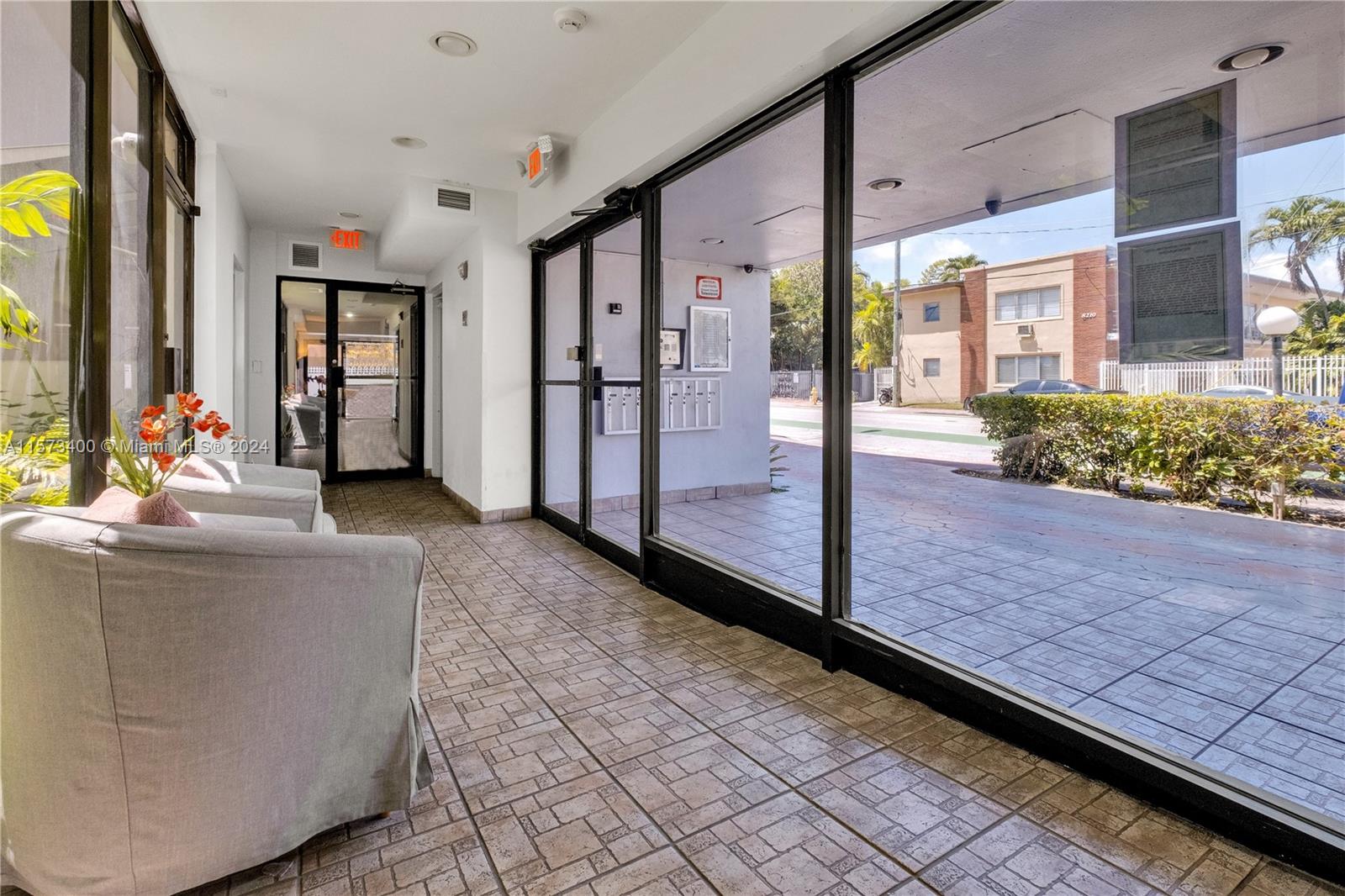 8201 Byron Ave # 401