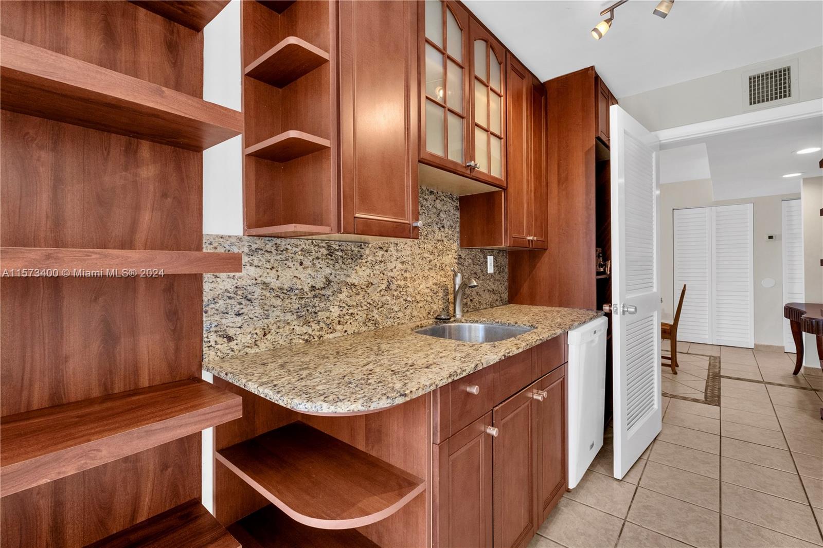8201 Byron Ave # 401