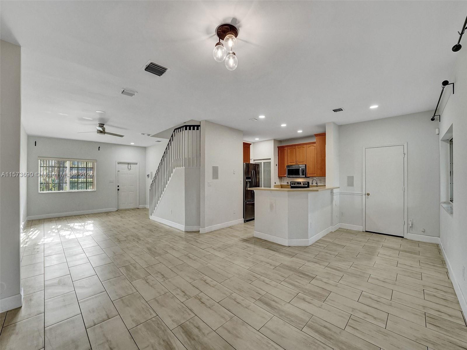 1844 SW 102nd Way