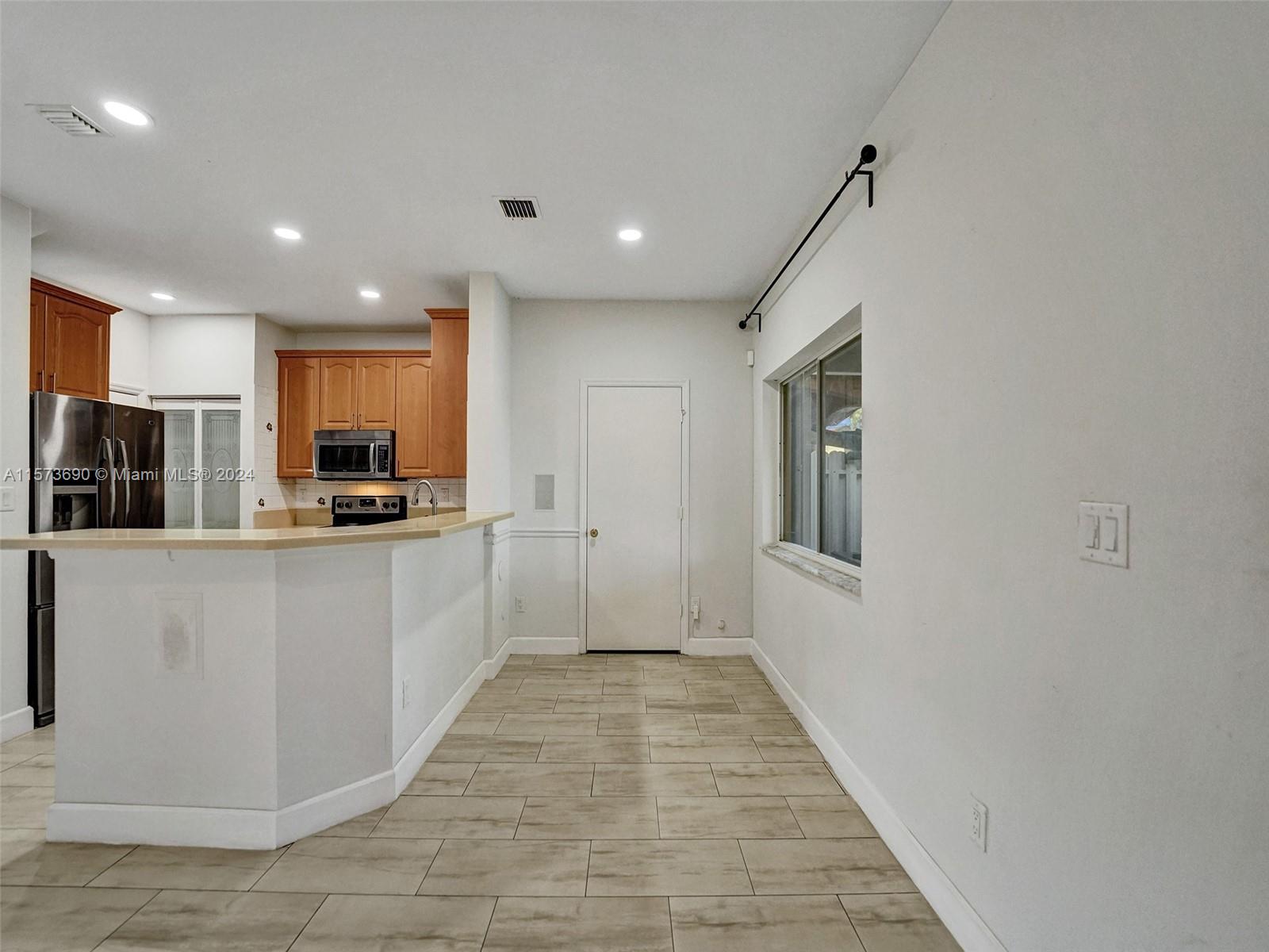 1844 SW 102nd Way