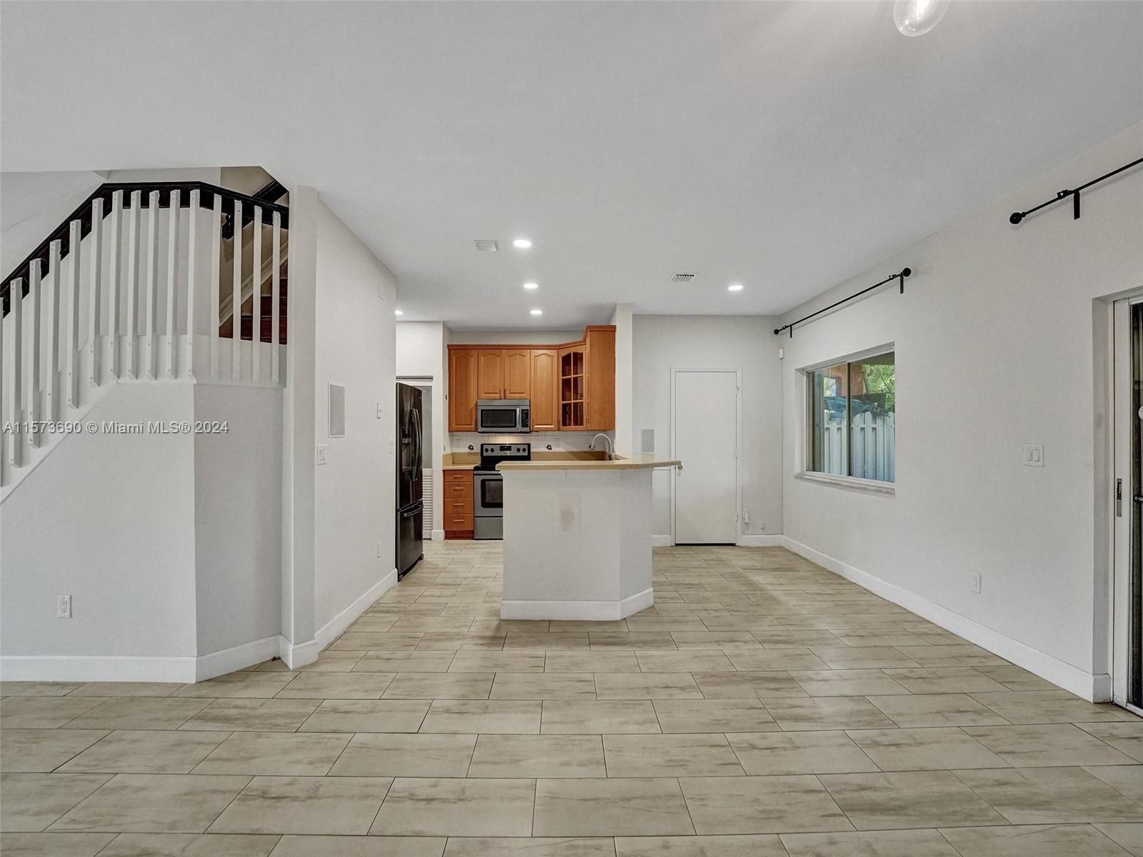 1844 SW 102nd Way