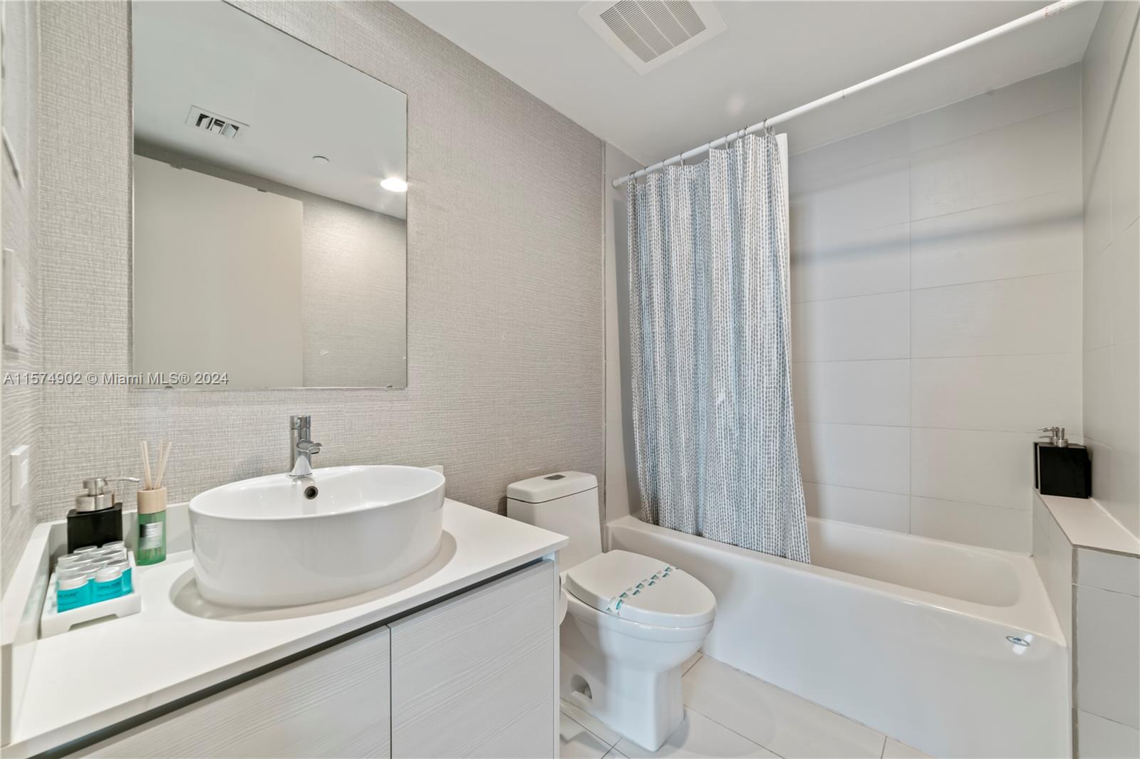 2600 E Hallandale Beach Blvd Unit: T2301