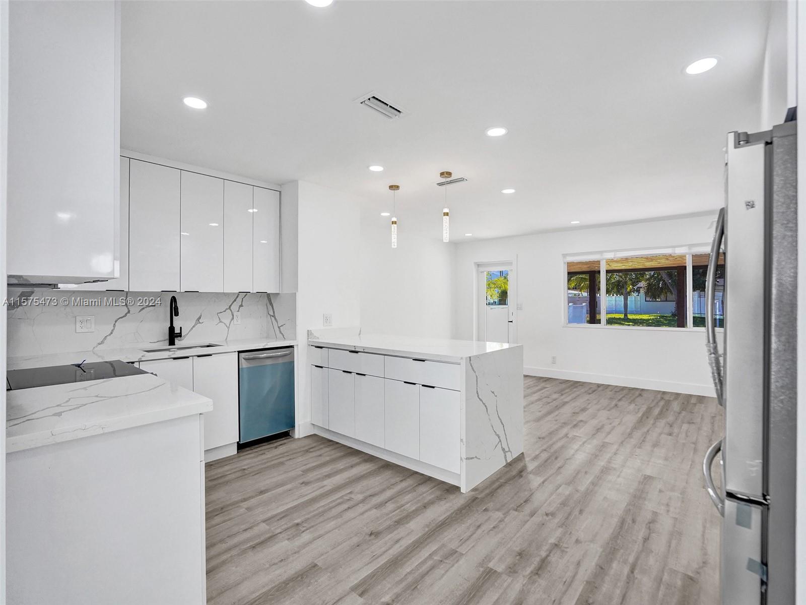 310 NE 12th Ave