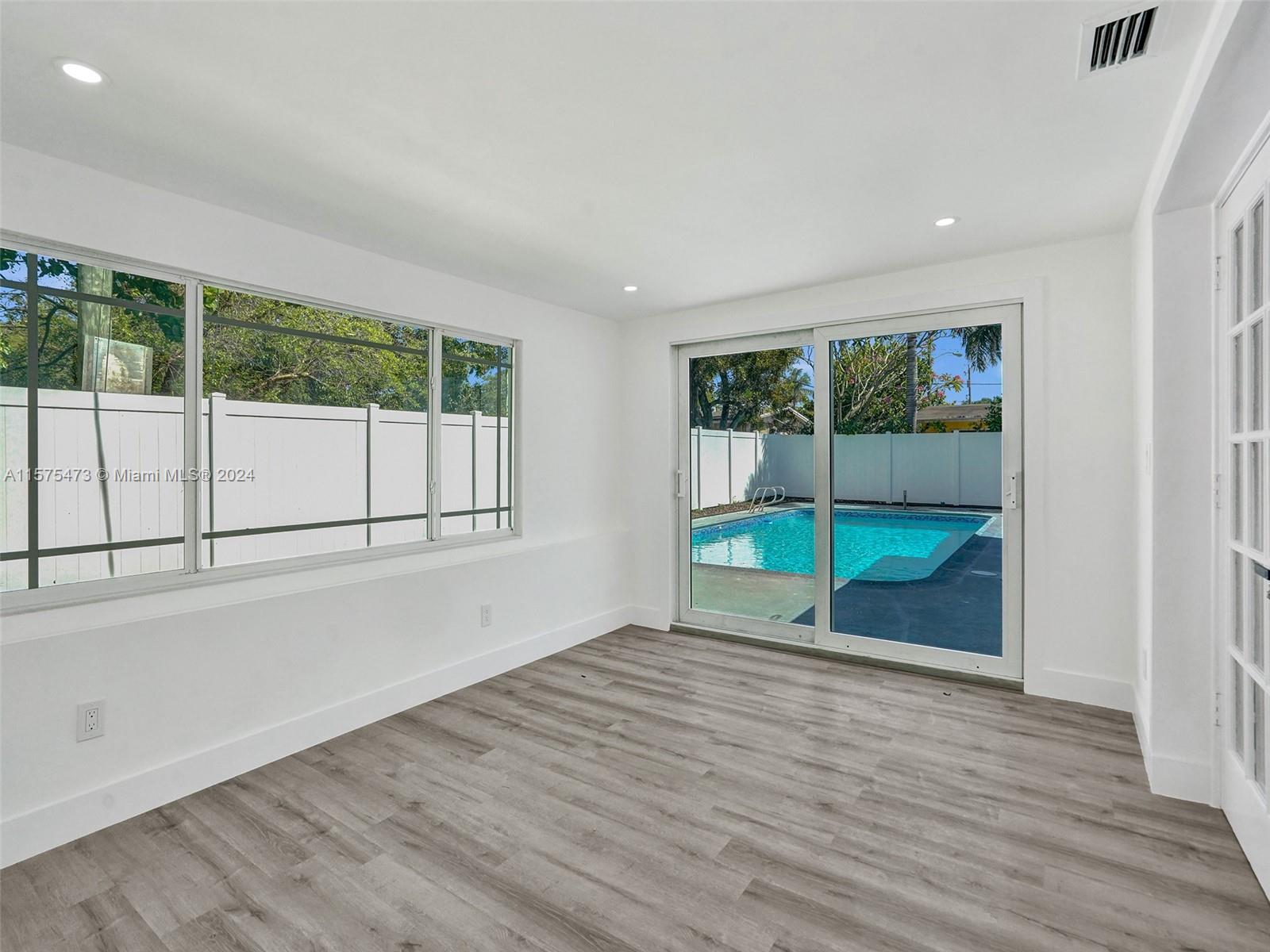 310 NE 12th Ave