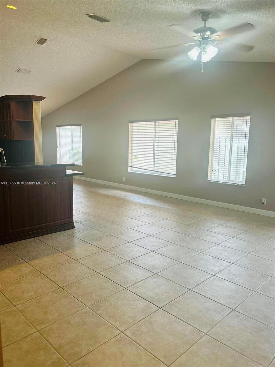 1455 Mira Vista Cir
