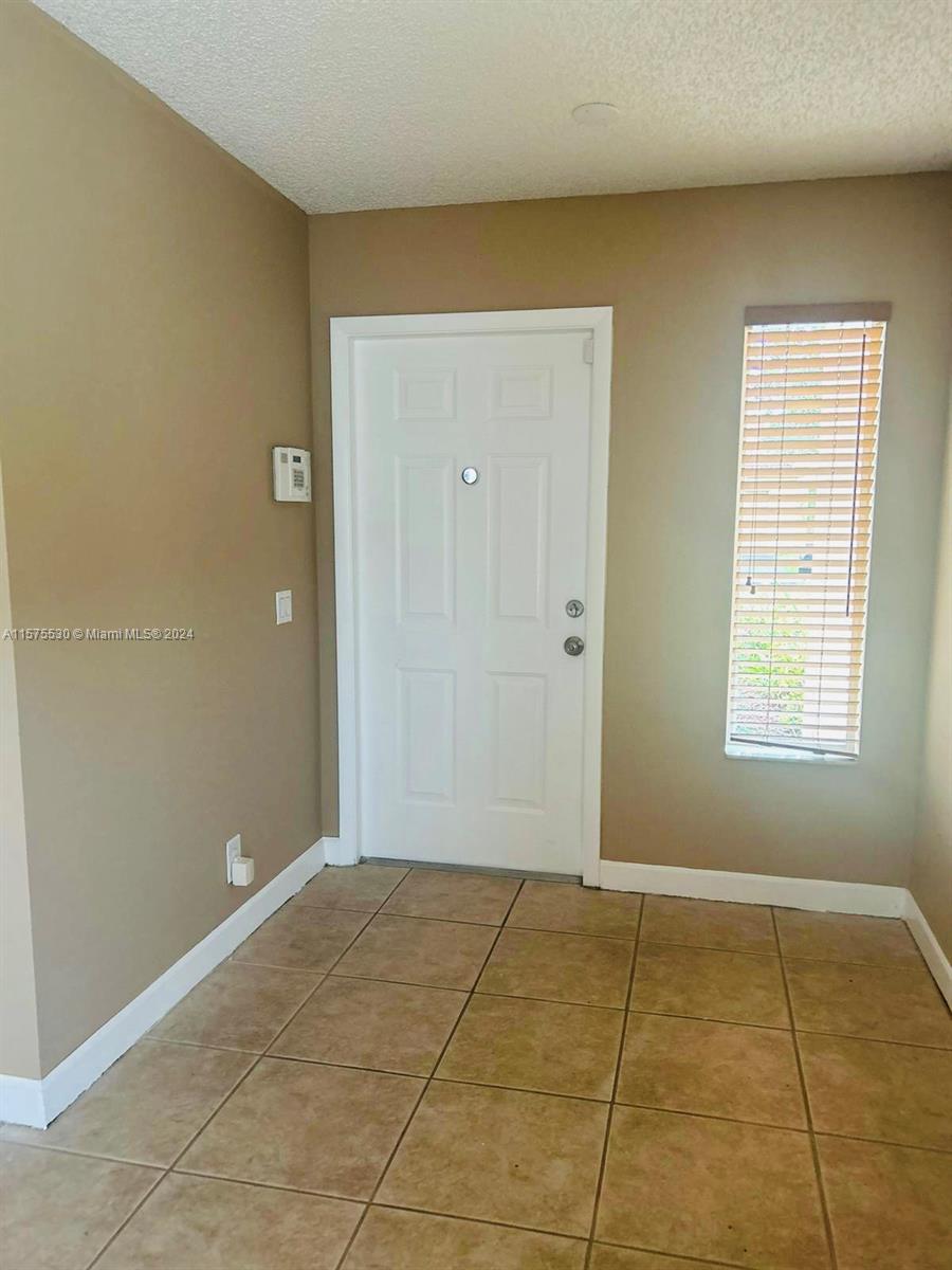 1455 Mira Vista Cir