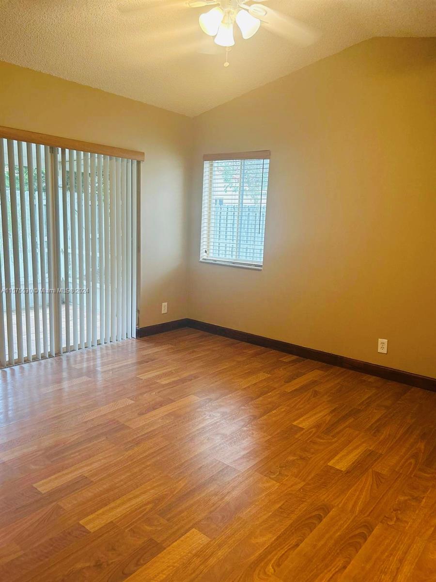 1455 Mira Vista Cir