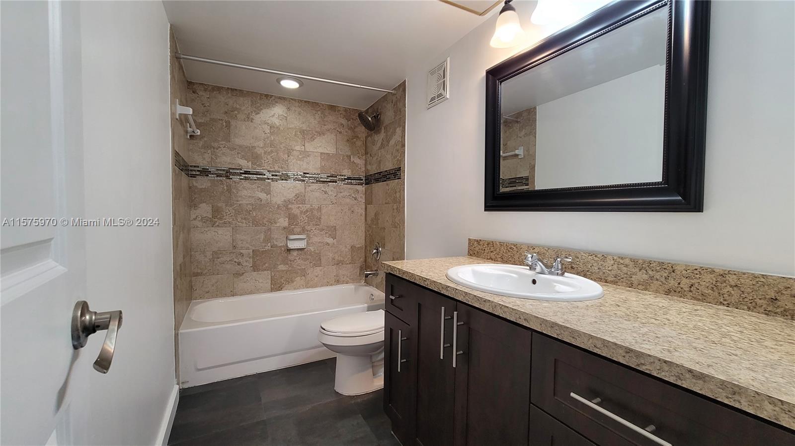 400 NW 70th Ave # 214