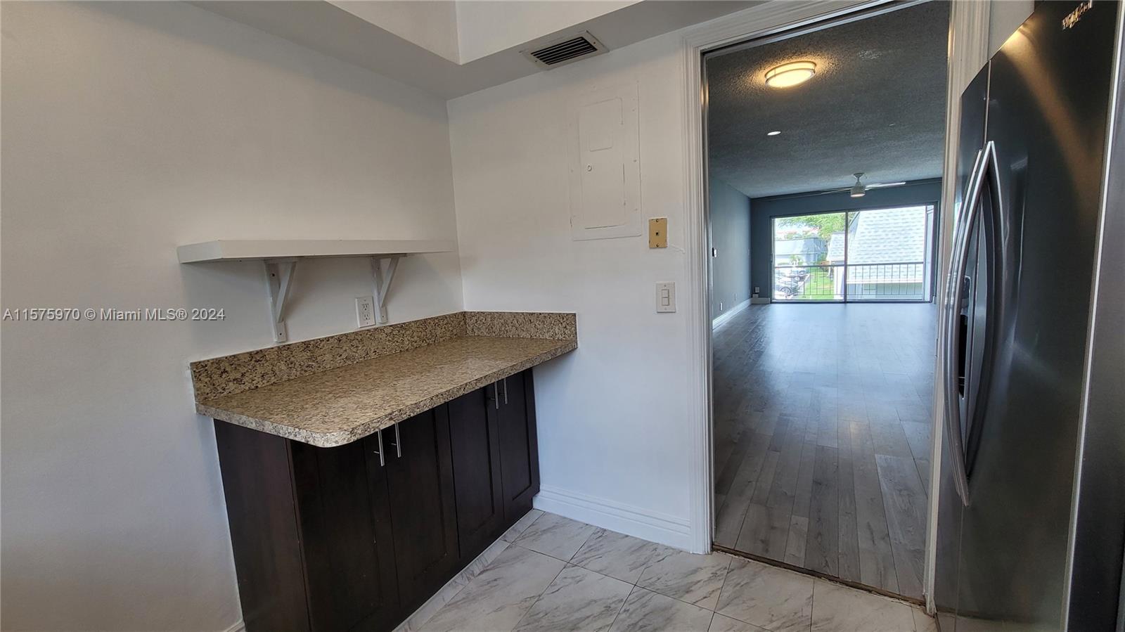 400 NW 70th Ave # 214