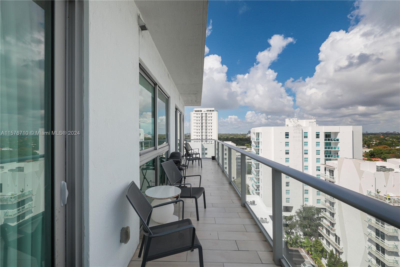 1600 SW 1st Ave # 1202