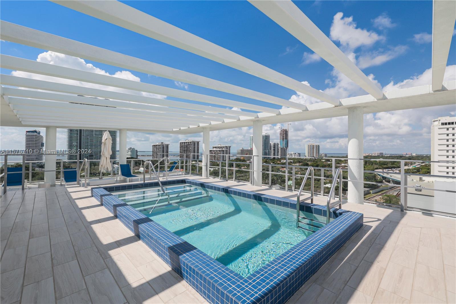 1600 SW 1st Ave # 1202